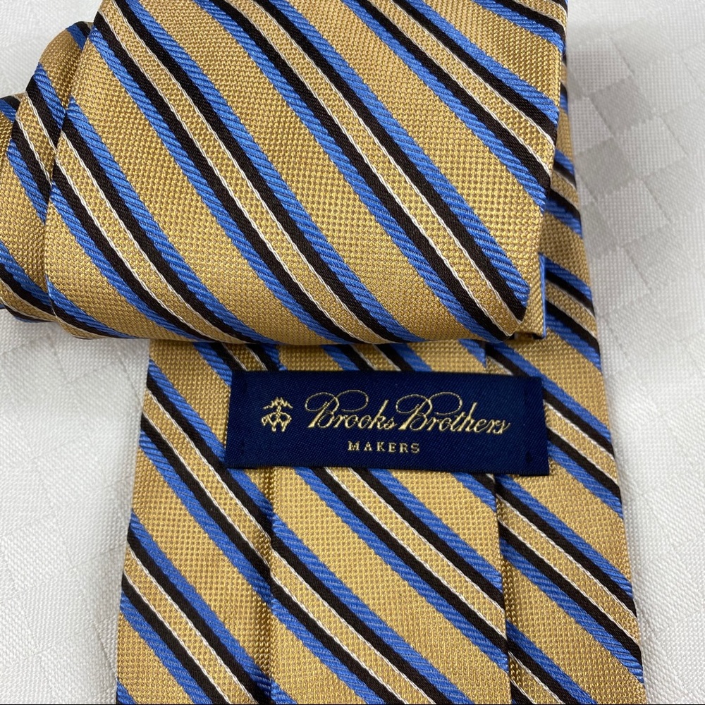 Brooks Brothers 100% Silk Tie - Picture 3 of 3